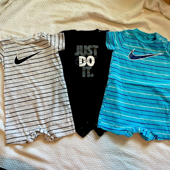 Nike Romper Set - Picture 1 of 2